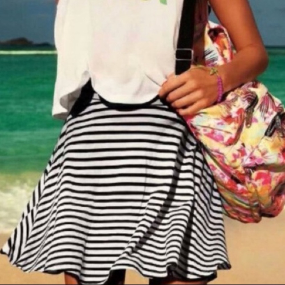 VS Pink skirt